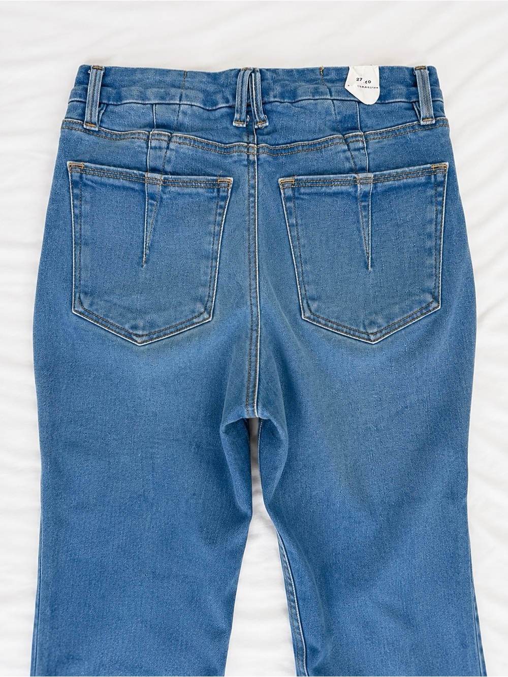 Good American Light Wash Straight Leg Jeans Raw Hem Size 0/25 - Picture 5 of 6